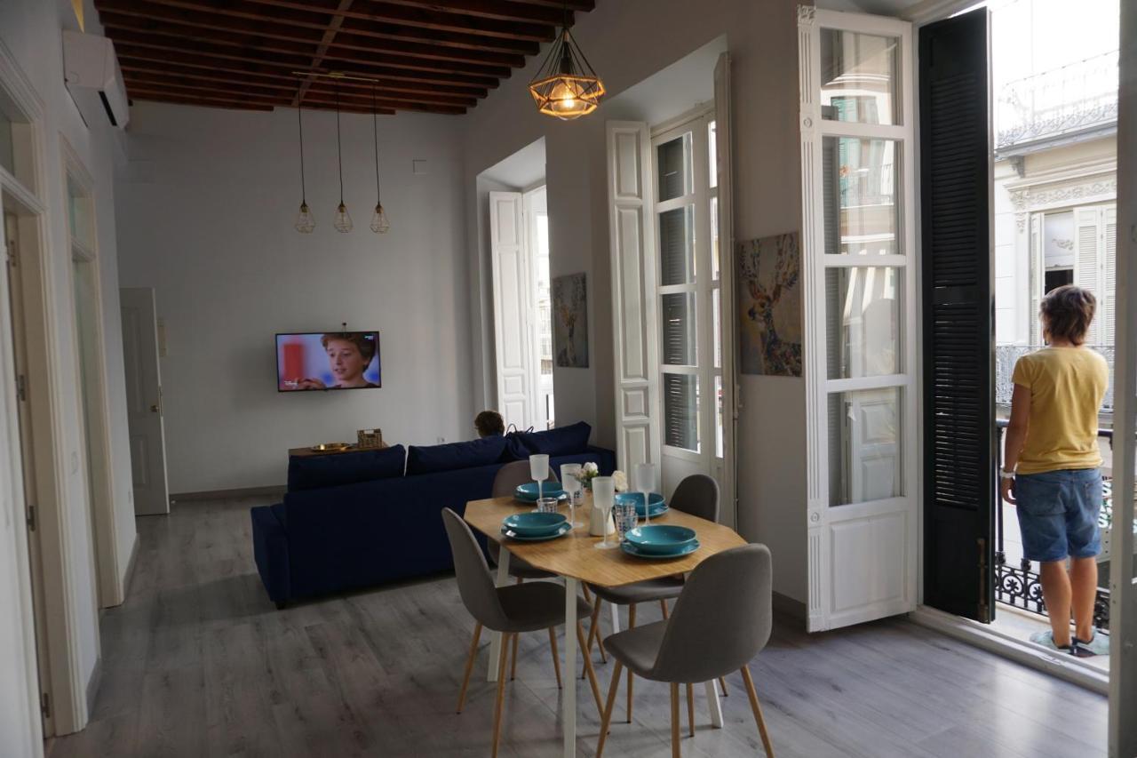 Apartamentos Mediterranea Centro Malaga Exterior photo